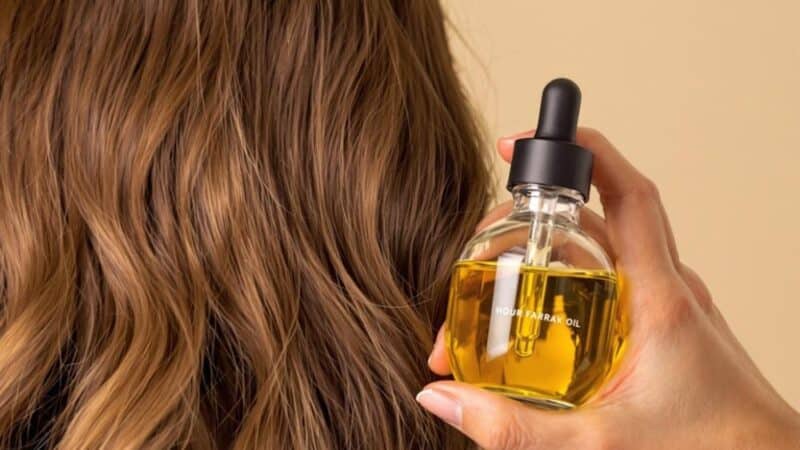 Oleje kontra kremy: czy naturalna moc roślin zastąpi twój ulubiony kosmetyk do twarzy?